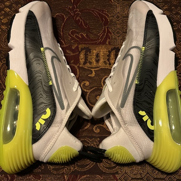 Nike Air Max 2090 - Picture 5 of 10